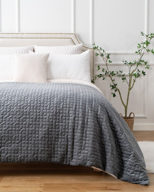 MINKY STRETCH THROW BLANKETS